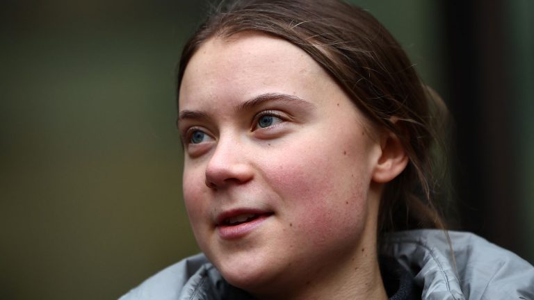 young people had to “grow up too quickly”, says Greta Thunberg five years after the first world march