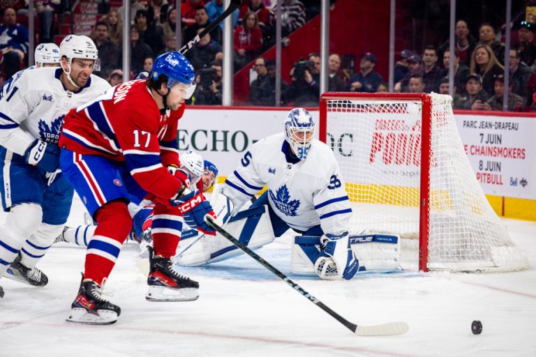 2nd period |  Maple Leafs 3 – Canadian 0