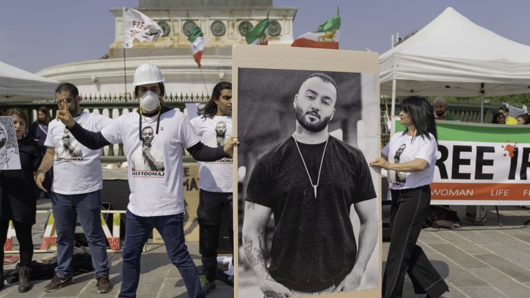 A rally will take place on Sunday in Paris to demand the release of an Iranian rapper sentenced to death