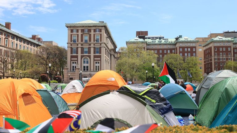 American Columbia University postpones evacuation of campus, occupied by pro-Palestinian students