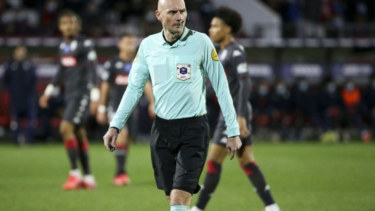 Antony Gautier keeps his position as director of French refereeing until the end of the season