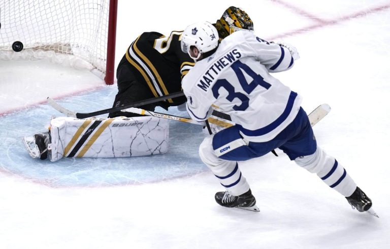 Auston Matthews scores and the Maple Leafs win in Boston