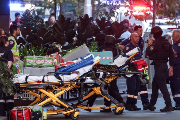 Australia |  At least six dead in Sydney stabbing