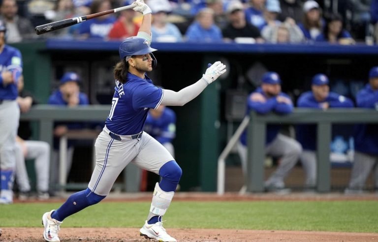 Bichette produces 3 points, the Toronto Blue Jays win against the Kansas City Royals