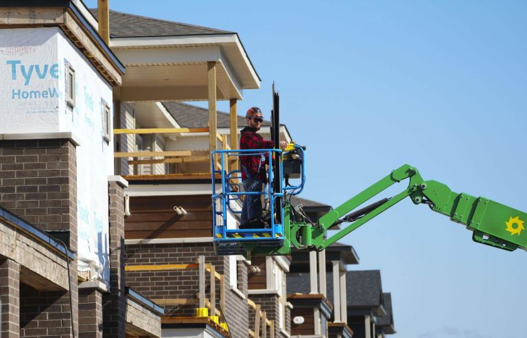 Canada to allow 30-year mortgages for new construction