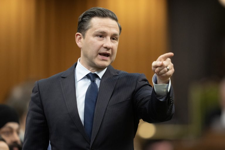 Flirting with conspiracy theorists |  Poilievre chooses to be “toxic,” says Trudeau