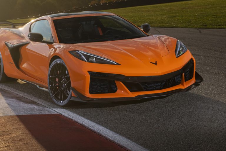 Chevrolet will unveil its Corvette ZR1 this summer