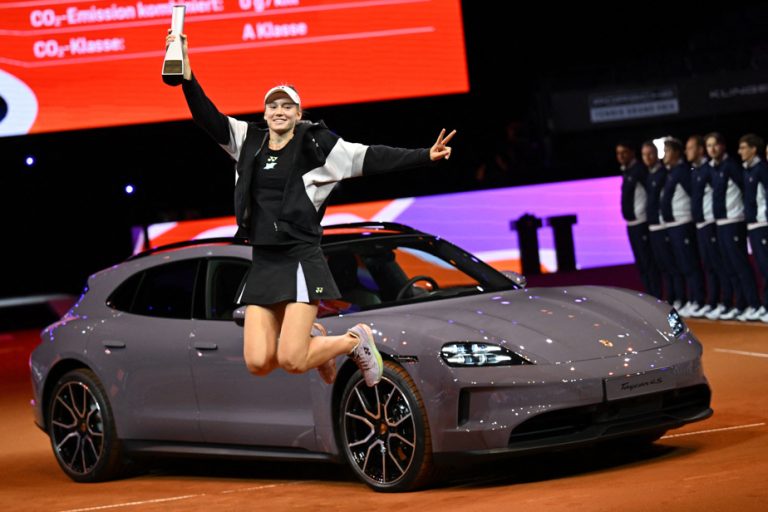 Elena Rybakina triumphs in Stuttgart