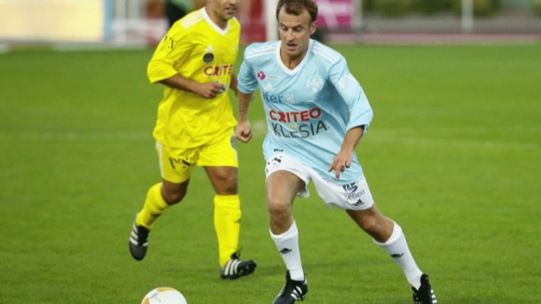 Emmanuel Macron will participate in a gala match for the benefit of the Yellow Pieces