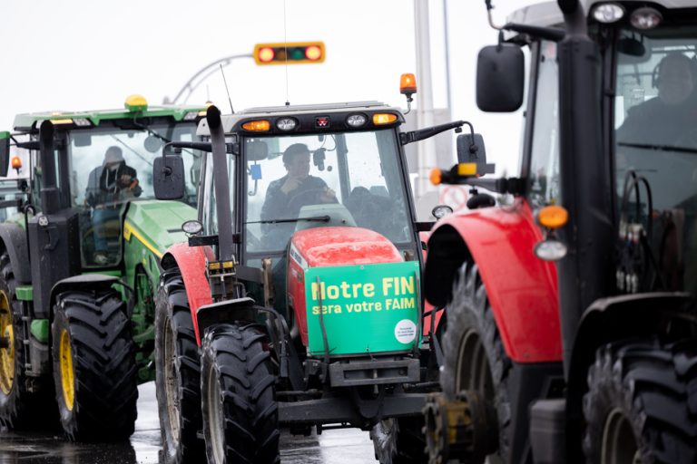 Farmers’ demonstration in Montérégie |  “We have our helmet full”