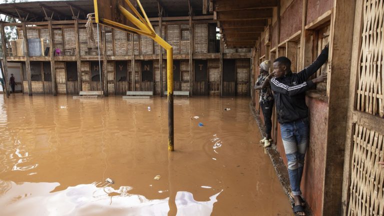 Floods in Kenya have killed 70 people since March