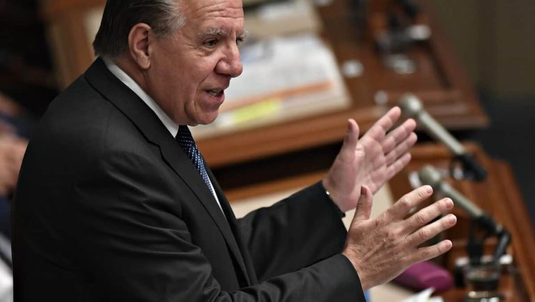 François Legault facing the judgment of History