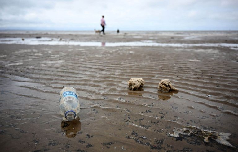 G7 countries to commit to reducing plastic production