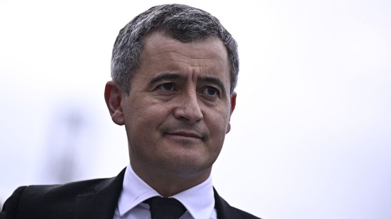 Gérald Darmanin jostled by a man before an interview in Guadeloupe, the individual arrested