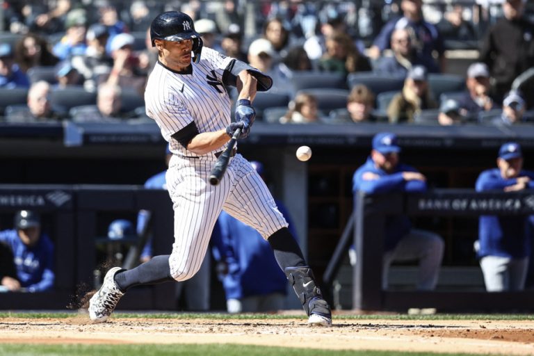 Giancarlo Stanton hits grand slam and Yankees beat Blue Jays 8-3