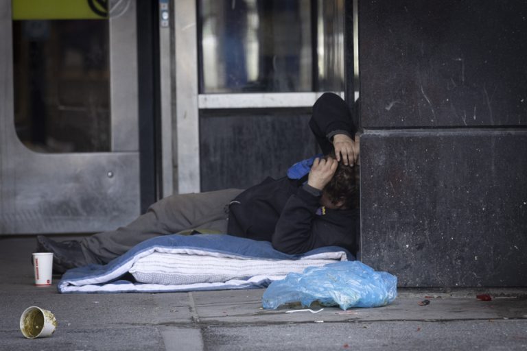 Homelessness in Montreal |  “It’s overflowing on all sides”