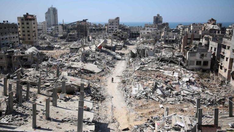 IN PICTURES |  Gaza’s largest hospital an ’empty shell’ strewn with corpses, says WHO