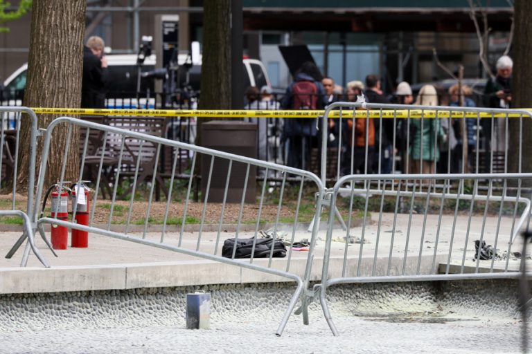 In front of the court where Donald Trump is tried |  Man attempts to set himself on fire in New York