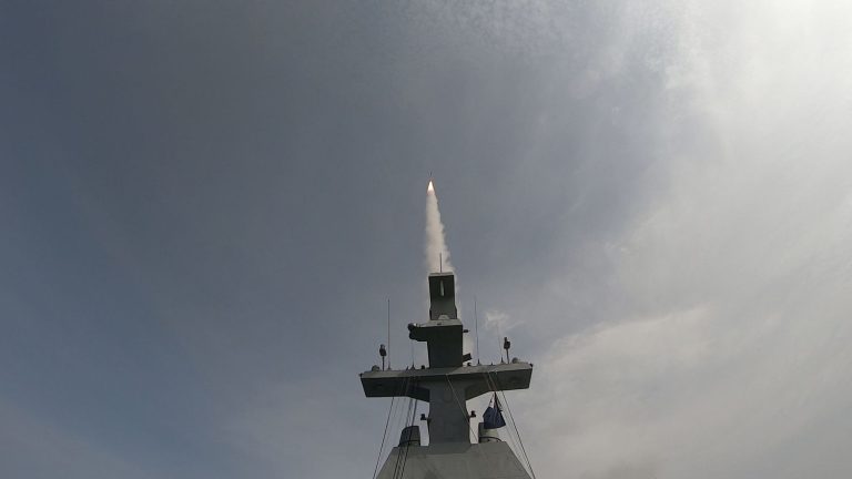 Israel deploys its new sea “Iron Dome” for the first time