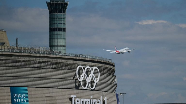 “It remains a dark day” tomorrow, warns the French Airports Union after the main union lifts the strike