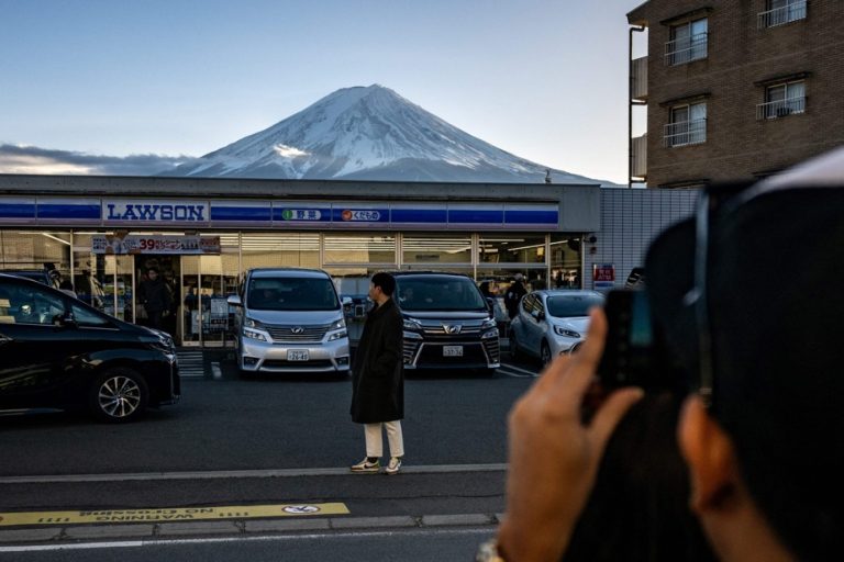 Japan |  City to hide view of Mount Fuji to avoid overtourism