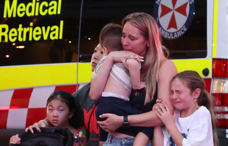 Knife attack kills 6 at Westfield shopping center in Sydney, Australia