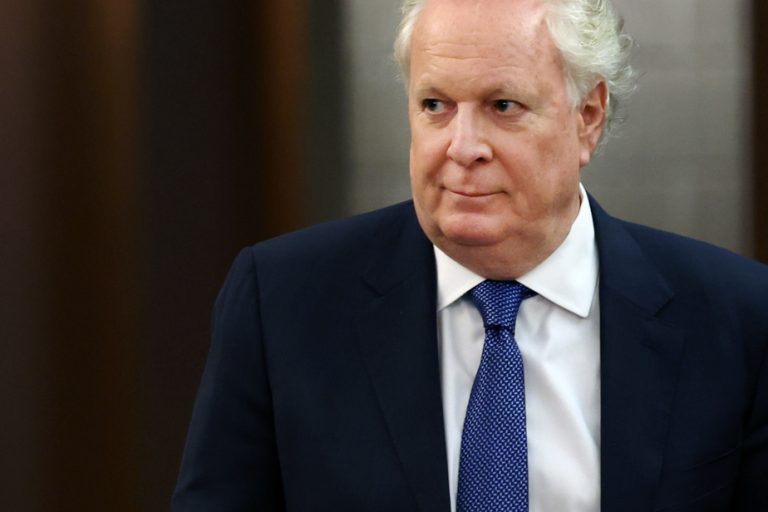 Leaks at UPAC |  Quebec will not have to compensate Jean Charest for $700,000