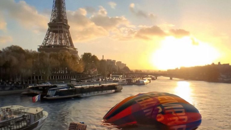 Marquinhos at the Louvre, the Blaugrana hot air balloon in the Seine… After Barça-PSG, the other “battle” of the Parisian club on social networks