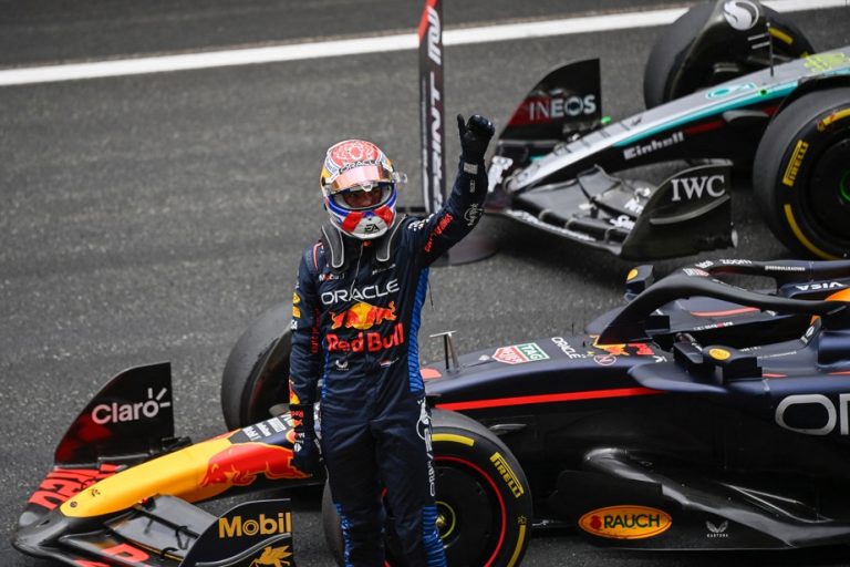 Max Verstappen wins sprint race in China