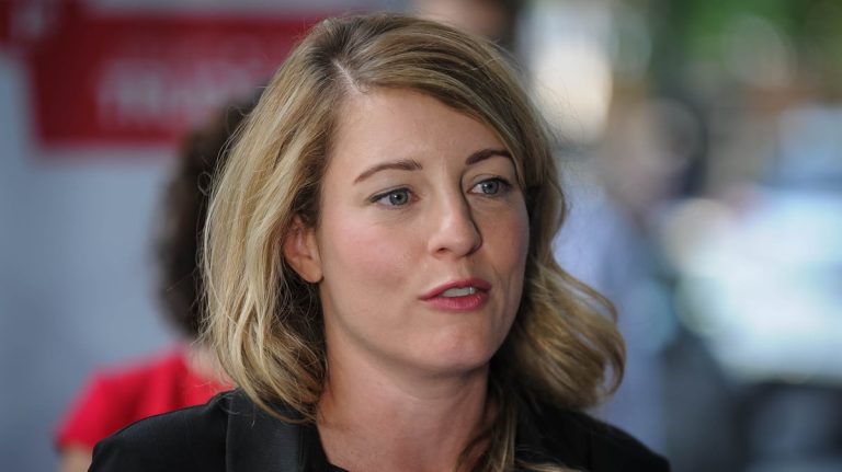 Mélanie Joly is not a “punching bag”