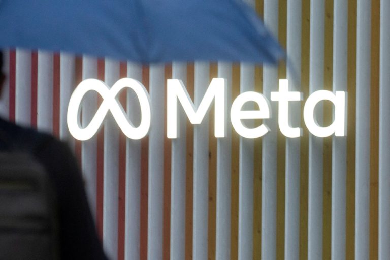 Meta doubles its profits, but its investments in AI worry