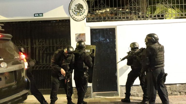 Mexico breaks diplomatic relations with Ecuador after police intrusion into its embassy in Quito