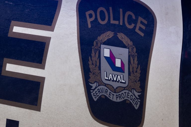 Murder in Laval |  Man shot dead outside gym