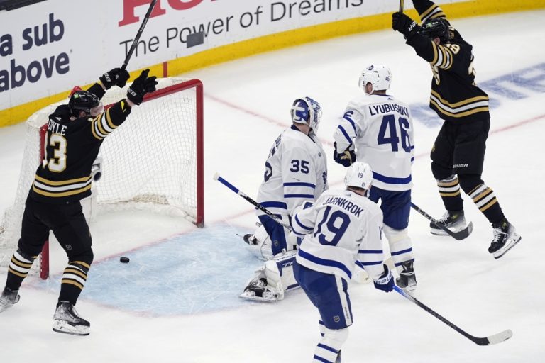 NHL playoffs |  DeBrusk, Swayman and Bruins outscore Maple Leafs 5-1