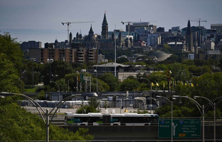 No funds for the Gatineau tramway in the federal budget