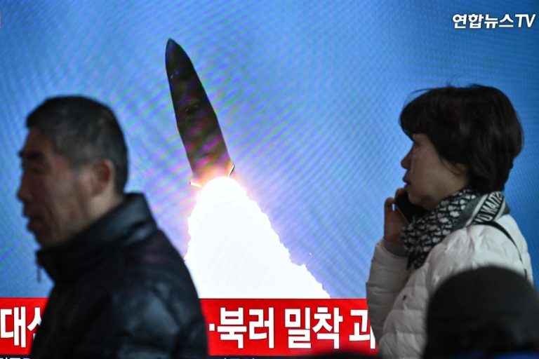 North Korea fires ballistic missile into Sea of ​​Japan