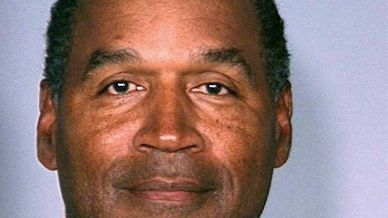 OJ Simpson, former American football star at the heart of the “trial of the century”, is dead