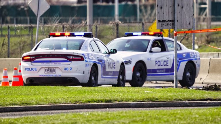 Possible shooting at a car in Anjou