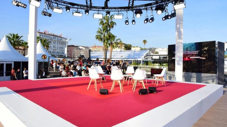 “Quelle Époque”, “C à vous”… France Télévisions will decline its broadcasts at the Cannes Film Festival