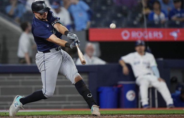 Raleigh powers Mariners to 6-1 win over Blue Jays