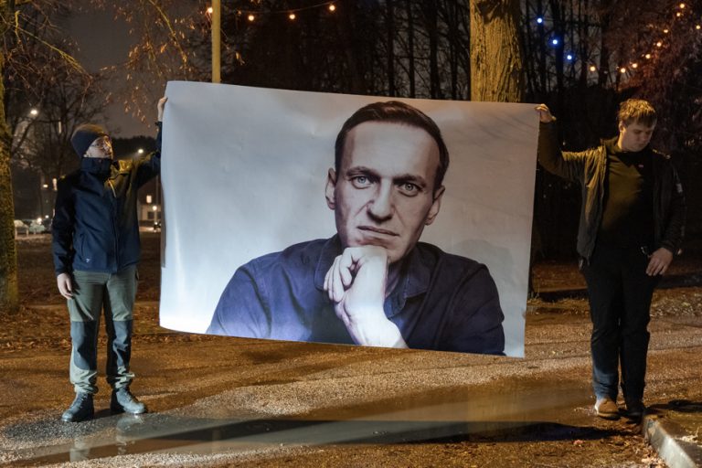 Russia |  Journalist detained for videos for Navalny’s team