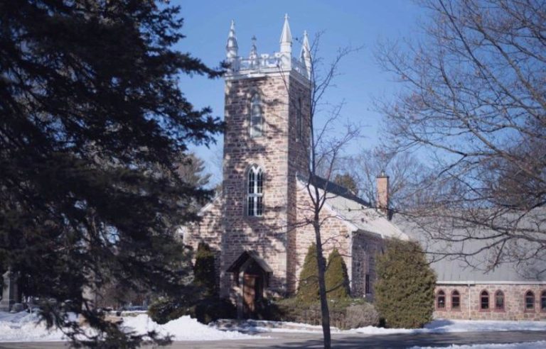 Saint-James Church in Hudson destroyed by flames