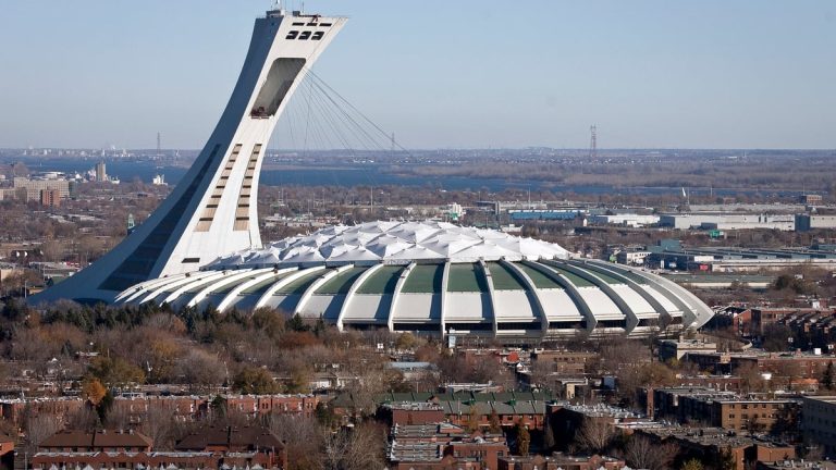 Serious work accident at the Olympic Stadium: a worker allegedly fell from an air duct