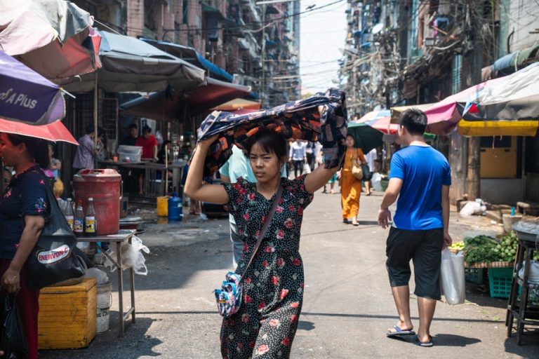 Several Asian regions are suffocating under an unprecedented heat wave