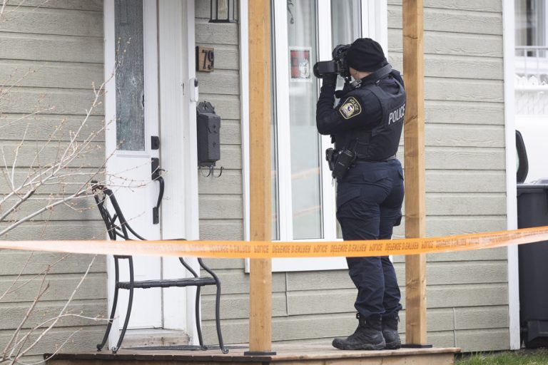 Shots fired at a residence in Laval