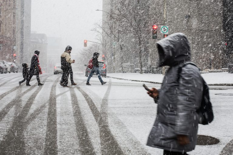 Snow at the end of April in Montreal