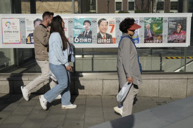 South Koreans elect their deputies, crucial vote for the president