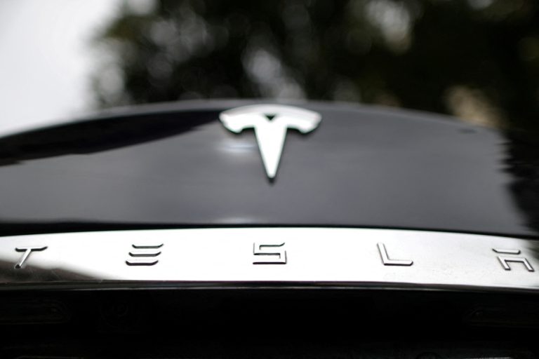 Tesla avoids “Autopilot” lawsuit after one of the fatal accidents