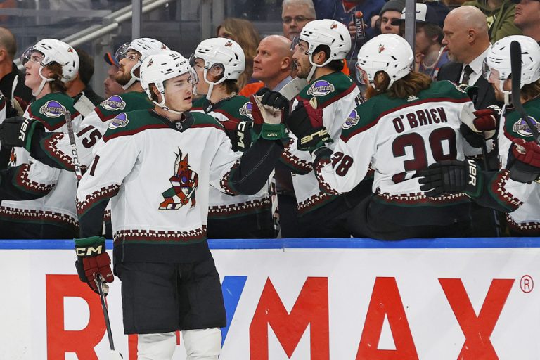 The Coyotes approach Salt Lake City |  The Press