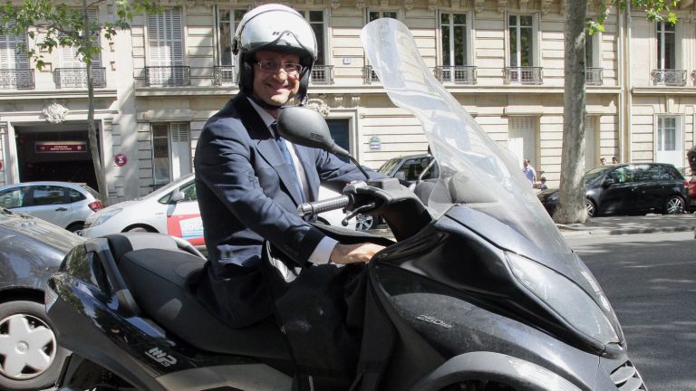 The Élysée scooter, used by François Hollande to reach Julie Gayet, soon to be sold at auction